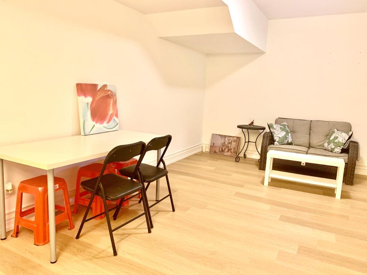 Cozy 2-bed Private In Apartment