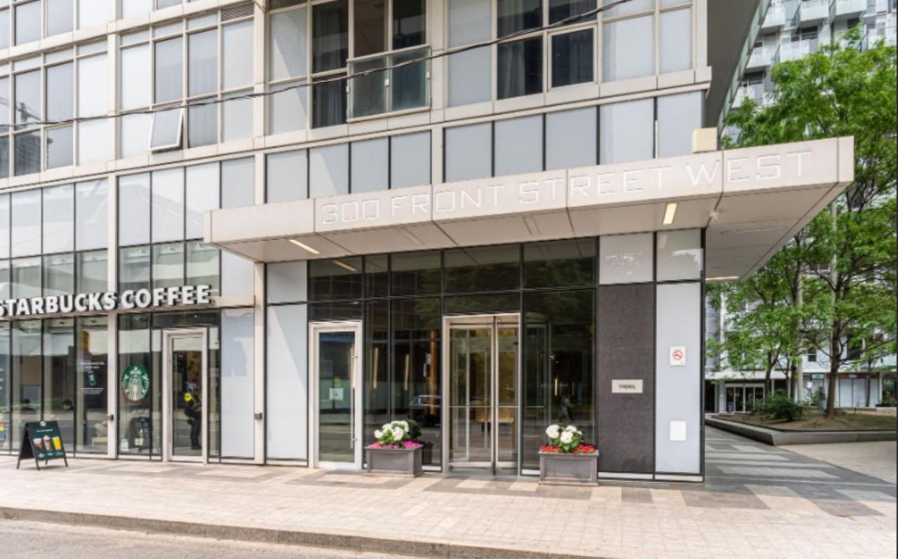 Hotel Executive 2 Beds Near Cn Tower, Rogers Centre, Scotia Area, Business District, Entertainment District, Lakeshore 5*