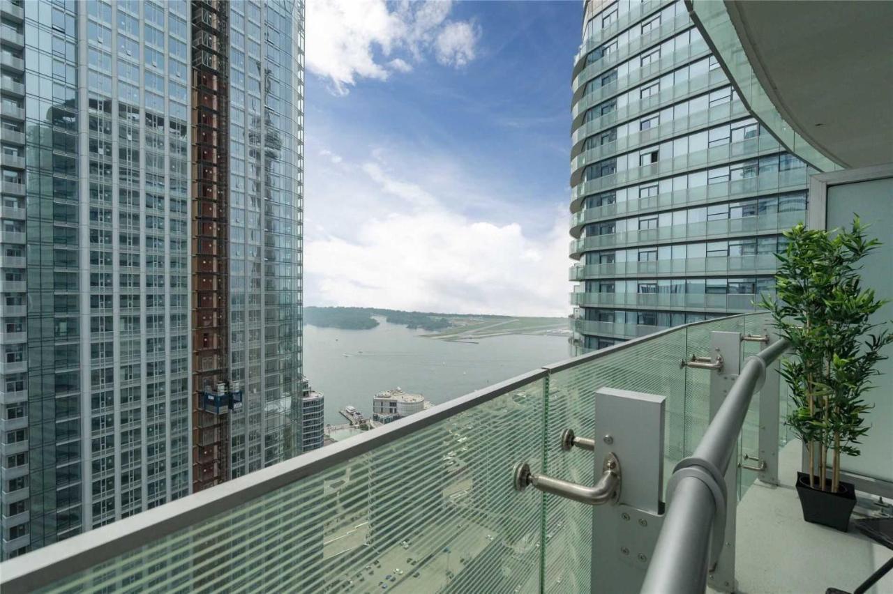 Hotel Comfort Opulence Suites Superior 3 Bedroom 48th Floor With View