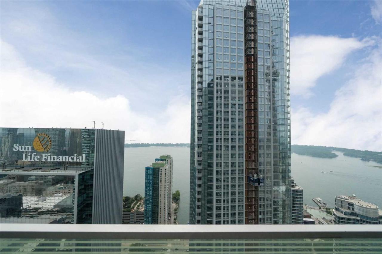 Comfort Opulence Suites Superior 3 Bedroom 48th Floor With View Toronto