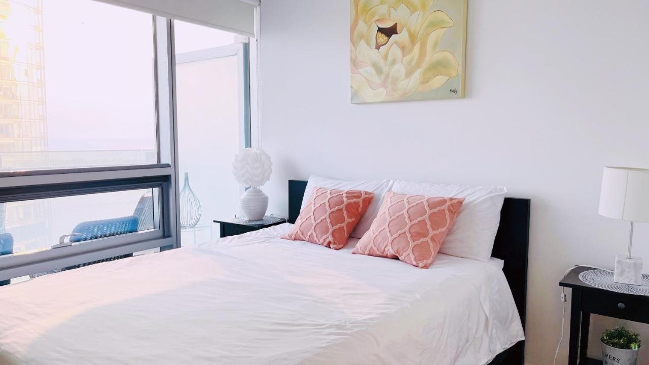 Hotel Comfort Opulence Suites Superior 3 Bedroom 48th Floor With View Toronto
