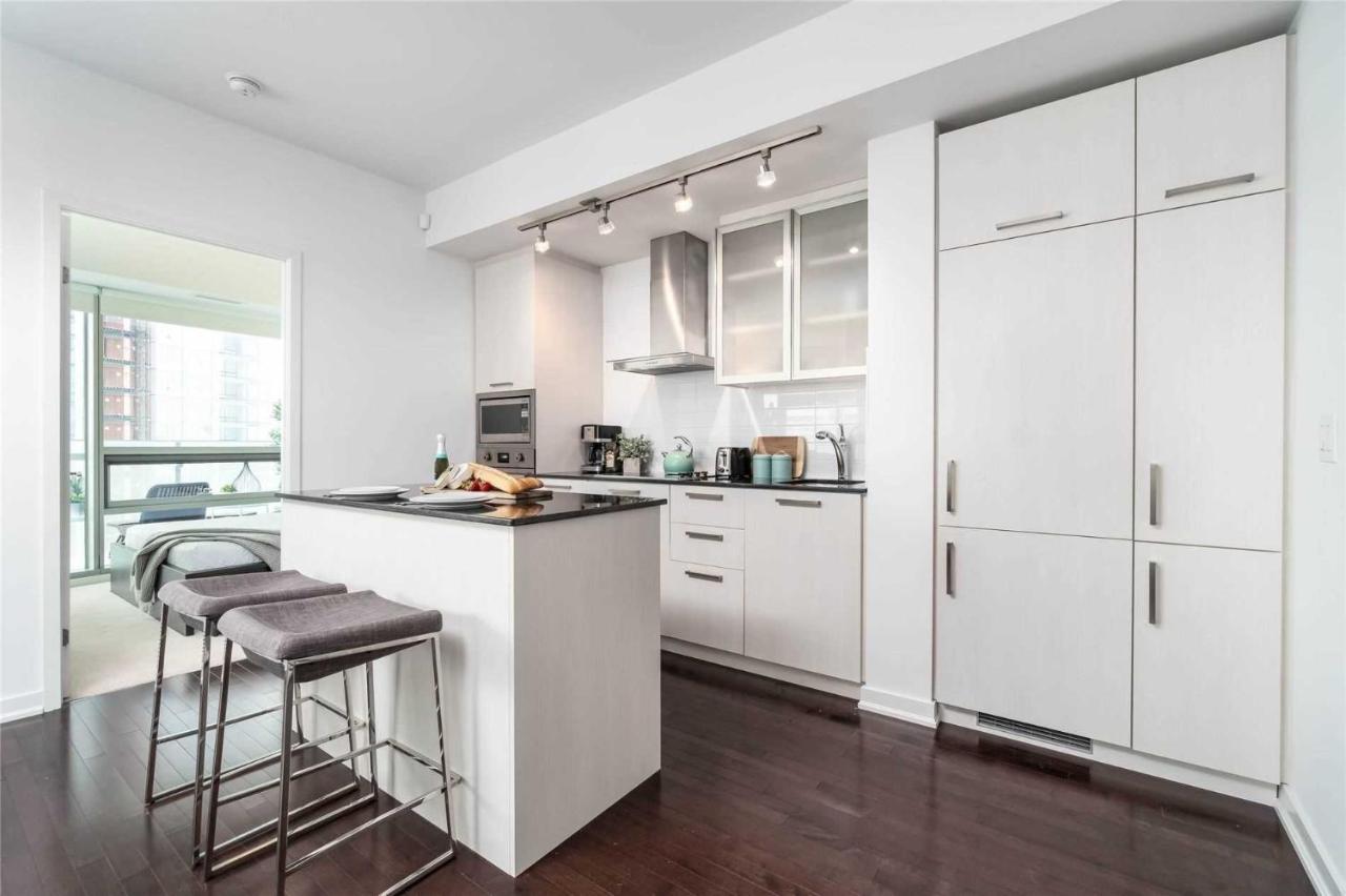 Comfort Opulence Suites Superior 3 Bedroom 48th Floor With View Hotel Toronto