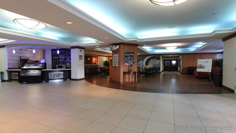 Hotel Western Premier Airport Carlingview 3*