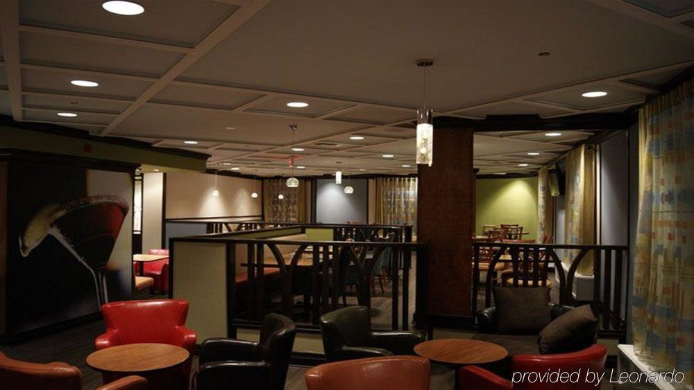 Western Premier Airport Carlingview 3* Toronto