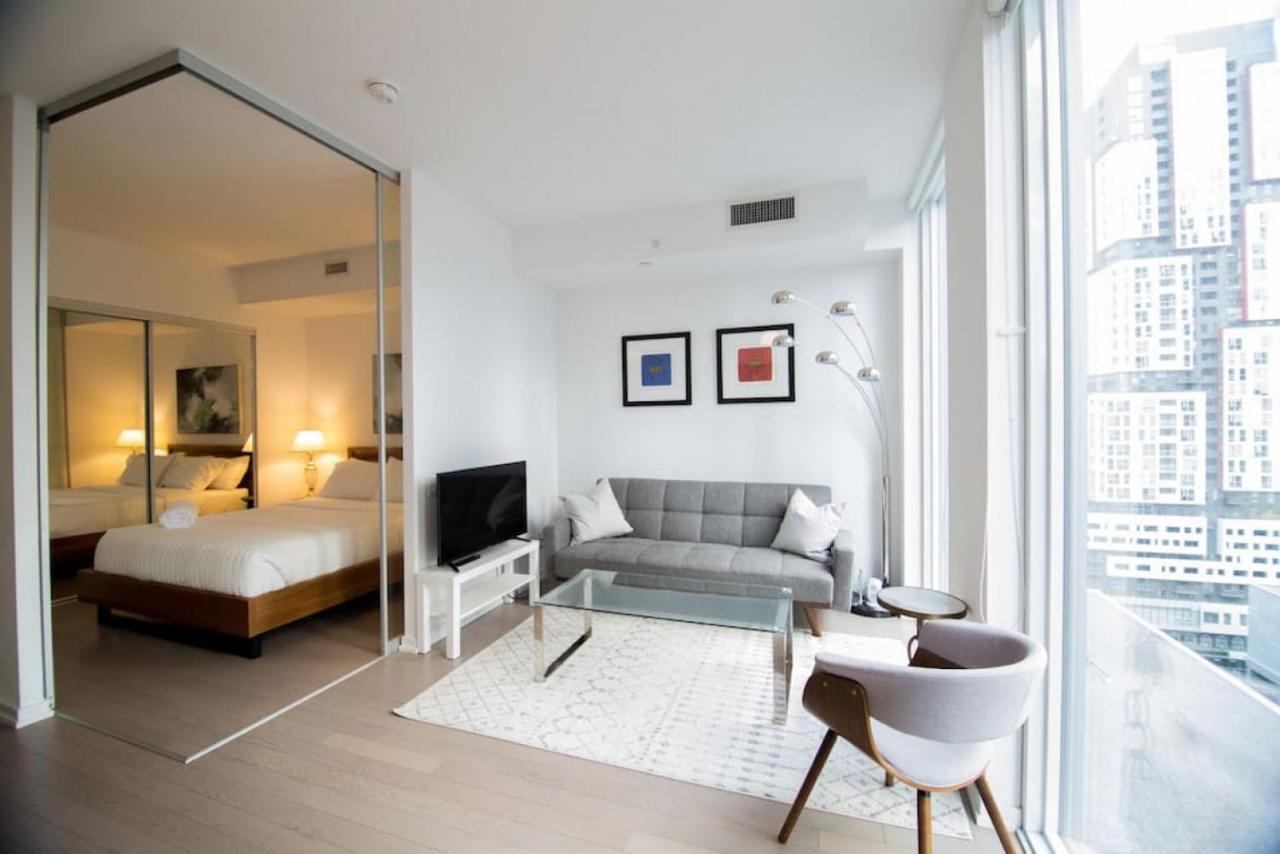 Cozy 1 Bedroom Air Mattress Cn Tower Ent District Mtcc Toronto
