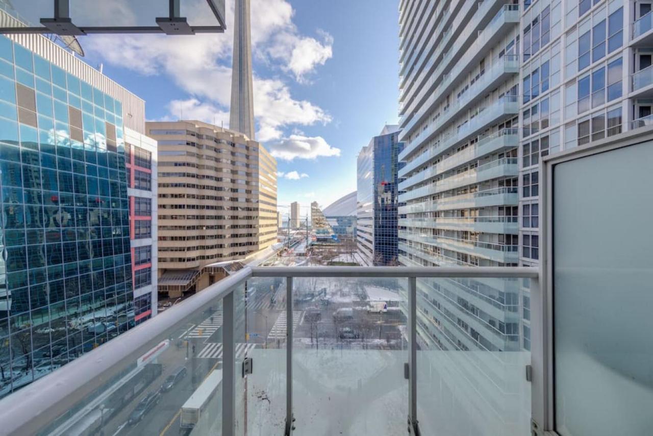 1 Bedroom Furnished With Balcony Across Cn Tower *