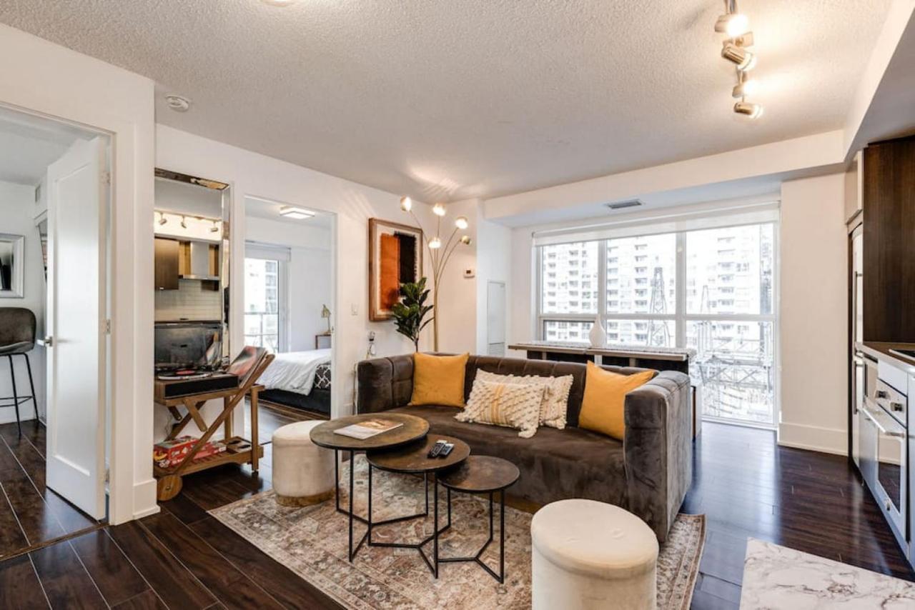 3br Rooftop Pool Gym Steps To Mtcc And Cn Tower With Parking Holiday home *