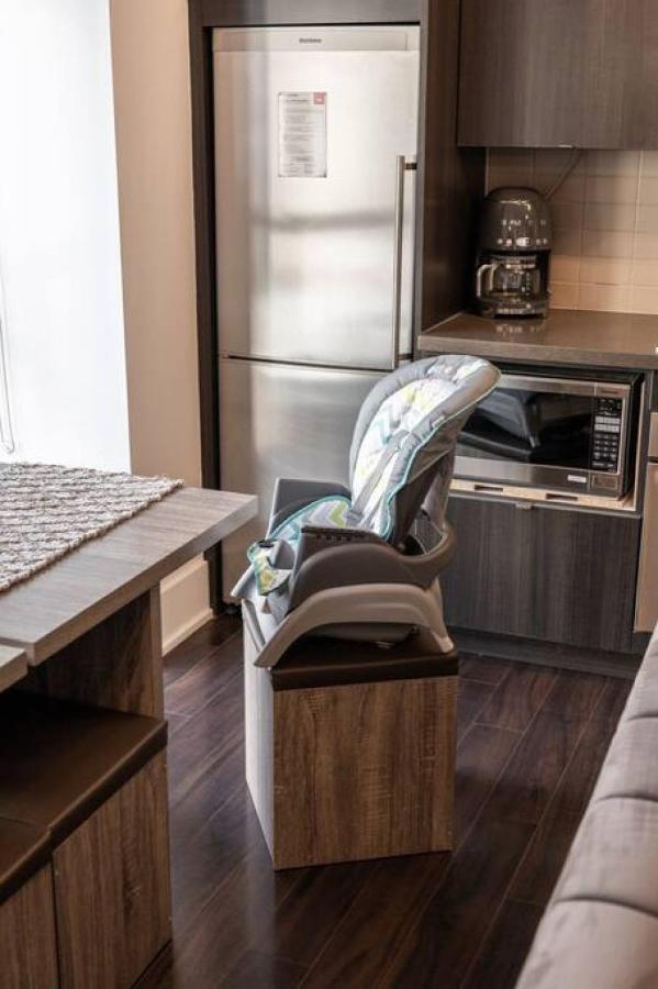 3br Rooftop Pool Gym Steps To Mtcc And Cn Tower With Parking Holiday home