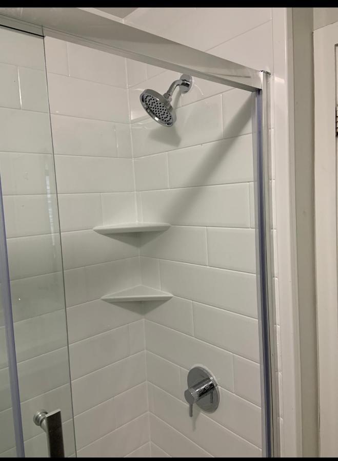 Beautiful Unit In Heart Of Downtown Toronto