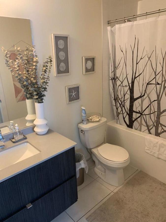 Beautiful 1bd Entertainment Disrtrict. *