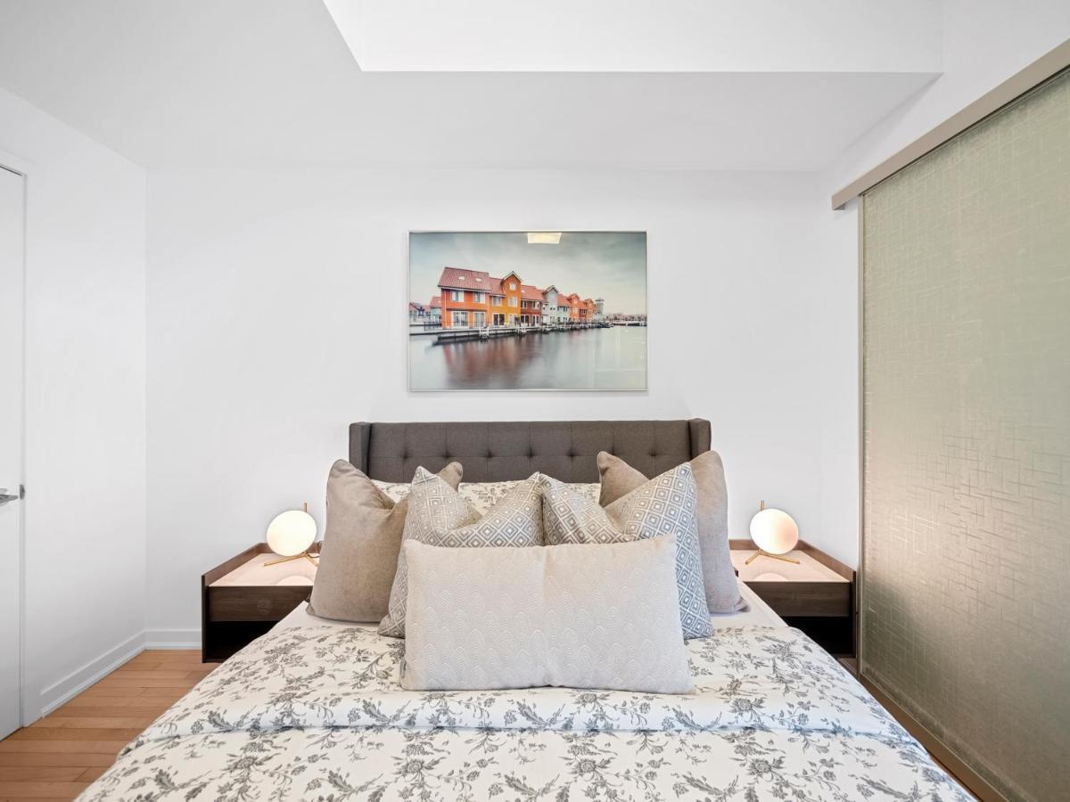 Delta Suites - Entertainment District - Downtown 5* Toronto