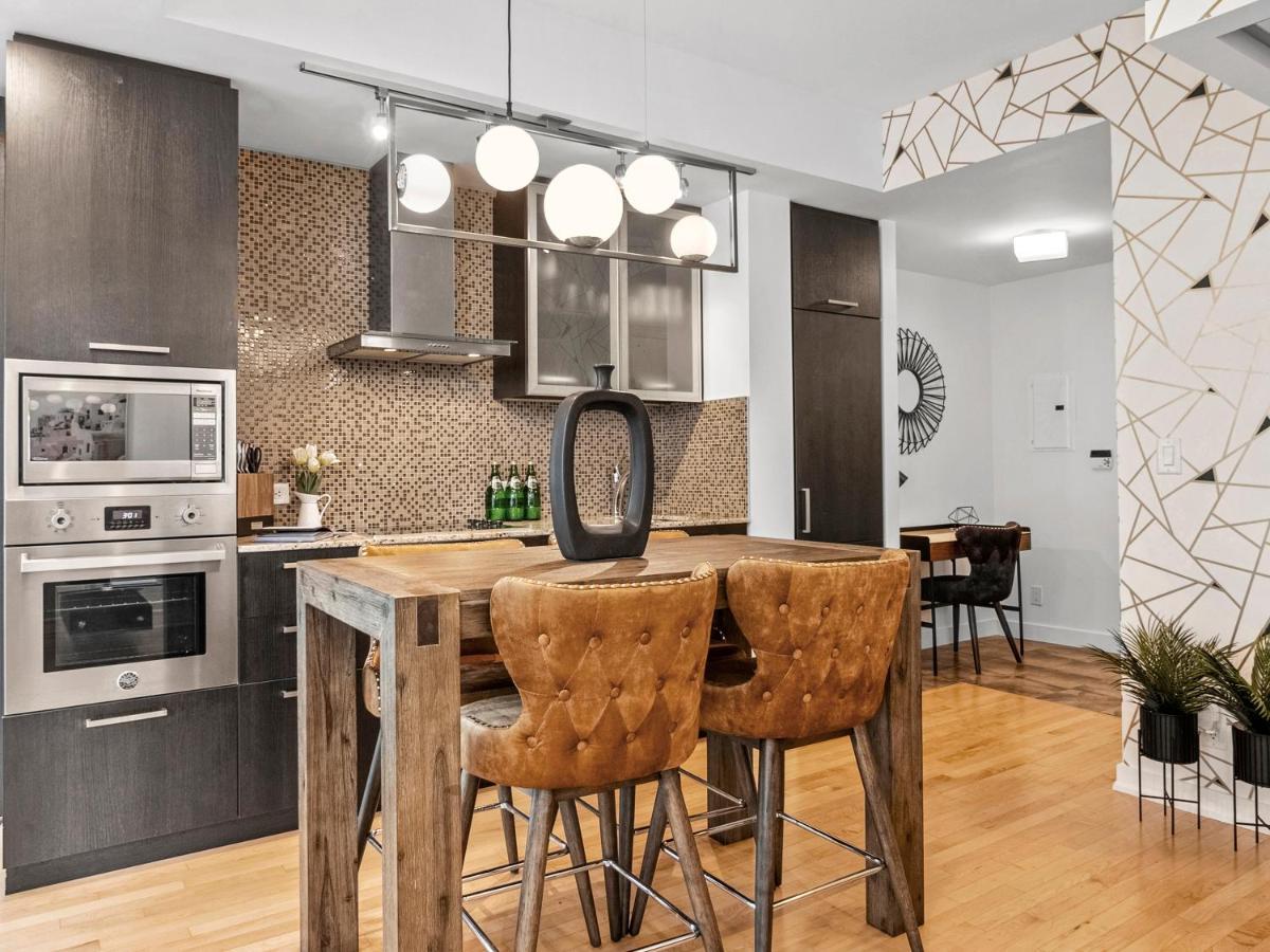 Hotel Delta Suites - Entertainment District - Downtown Toronto