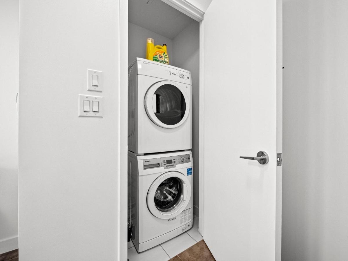 Delta Suites - Entertainment District - Downtown Hotel Toronto