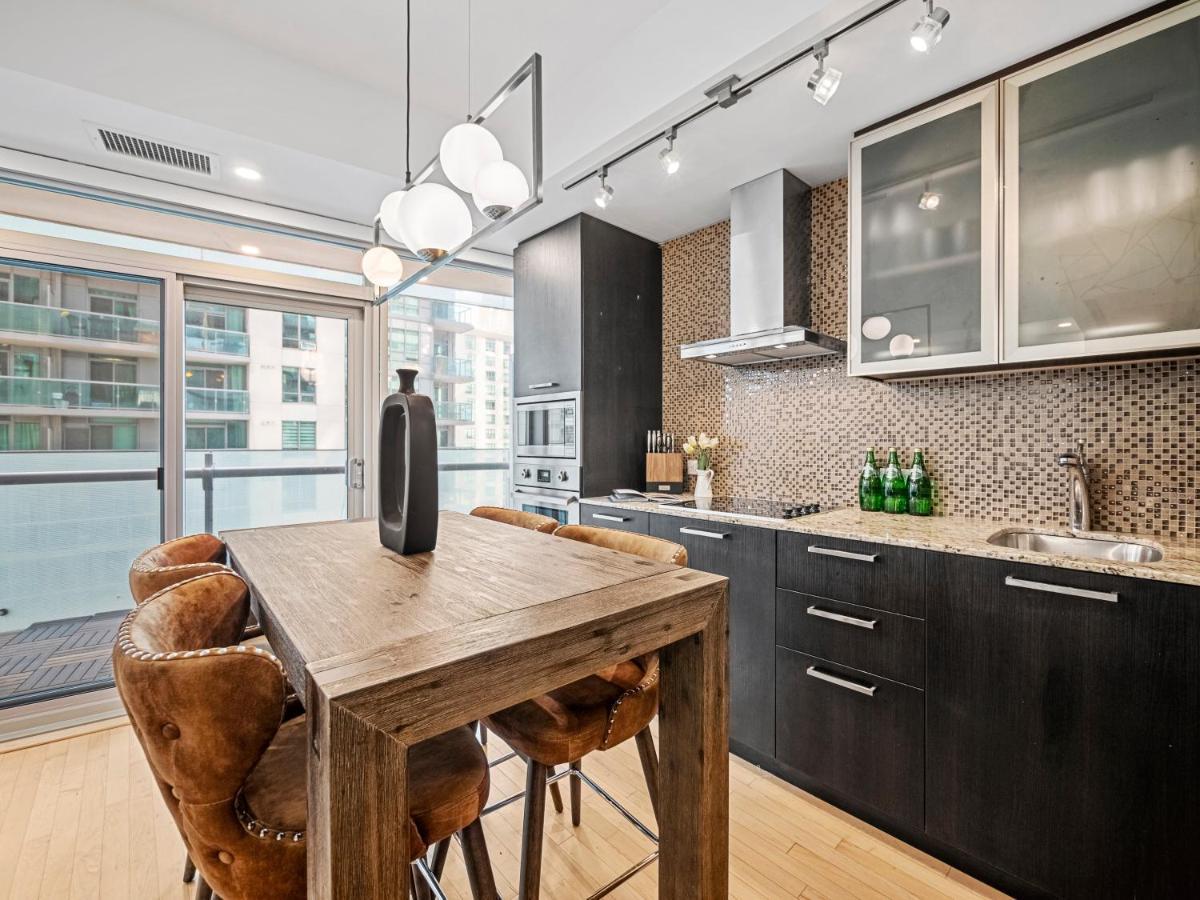 Delta Suites - Entertainment District - Downtown 5*