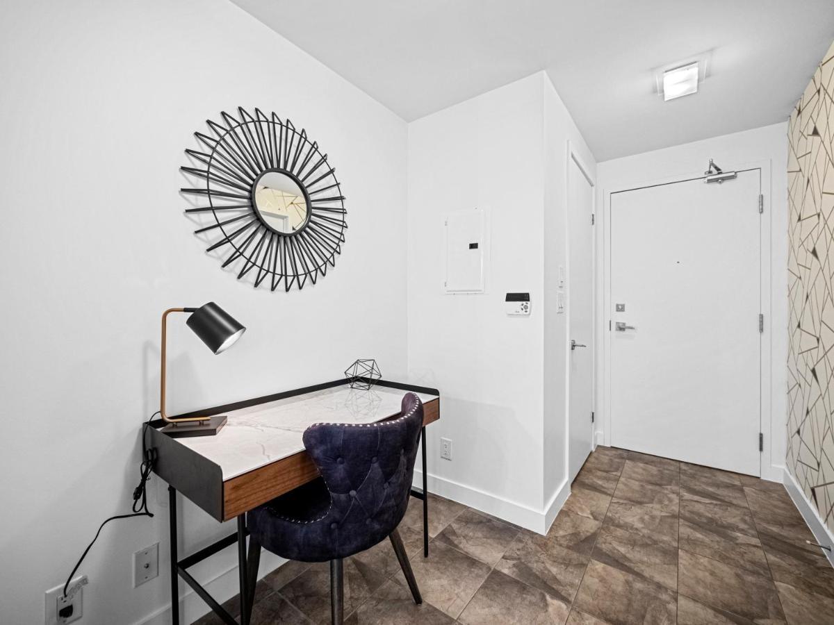 Hotel Delta Suites - Entertainment District - Downtown 5*