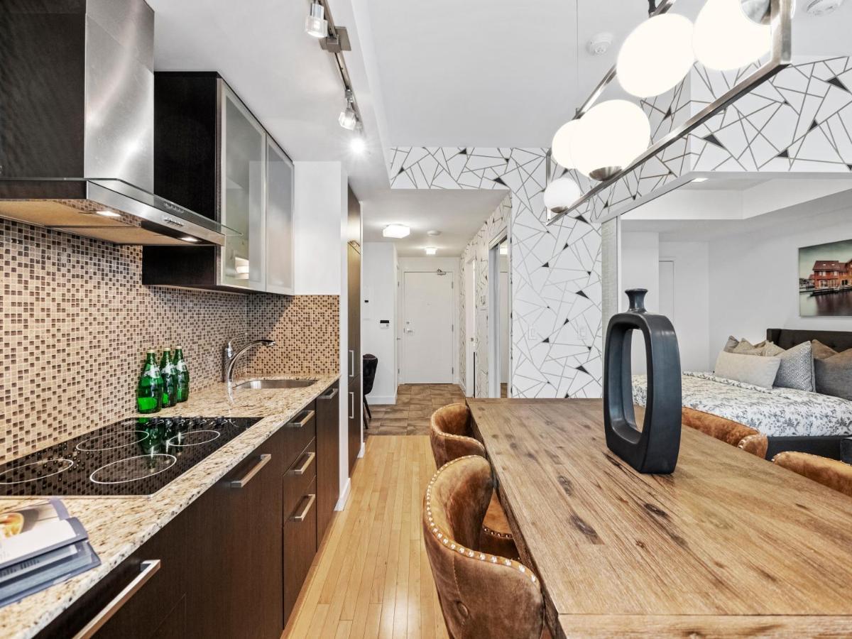 Hotel Delta Suites - Entertainment District - Downtown 5*