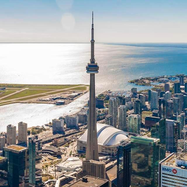Delta Suites - Entertainment District - Downtown Hotel Toronto