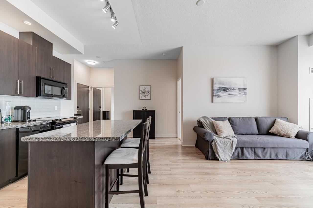 Apartment Metro Zen At Cooper Mansion Toronto