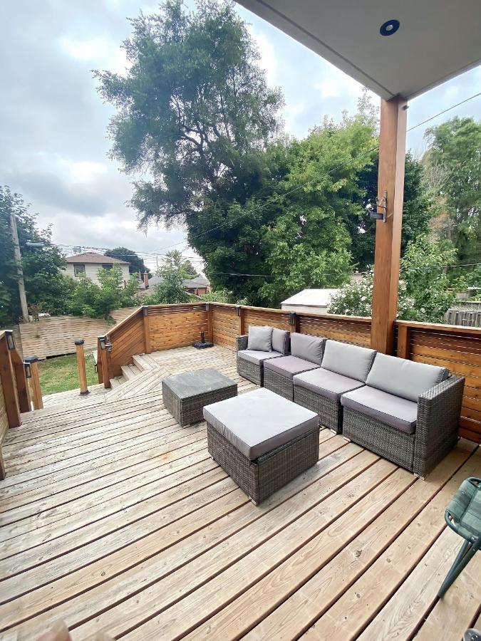 Boho-chic Spacious Basement Apartment *