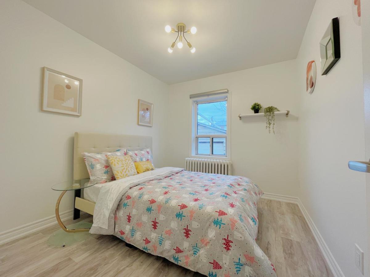 2b With Parking, 10km To Downtown Guest house *