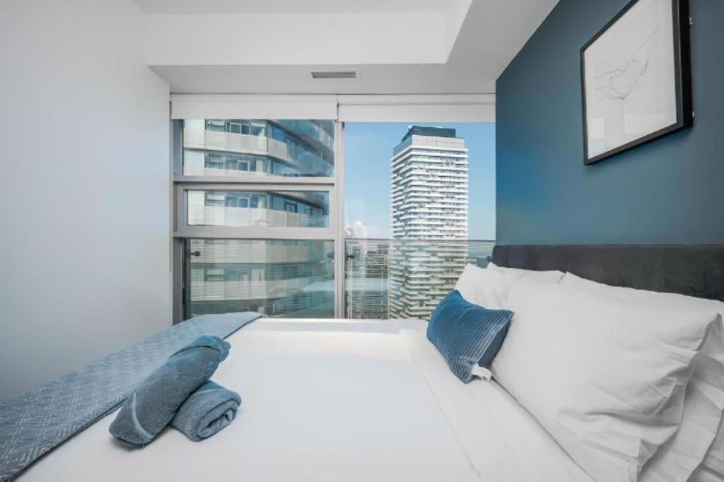 Downtown Suites *