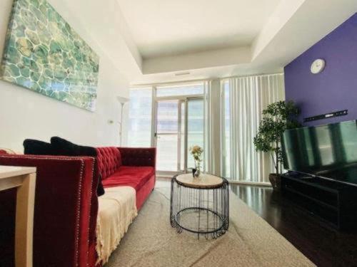 Downtown Suites *