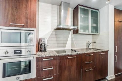 Downtown Suites *