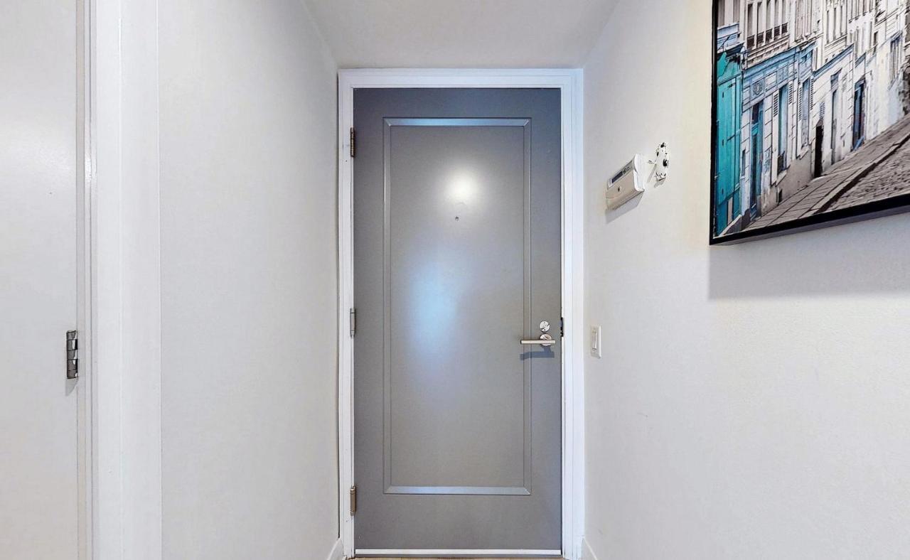 University Of Toronto Utsg Suites Apartment *