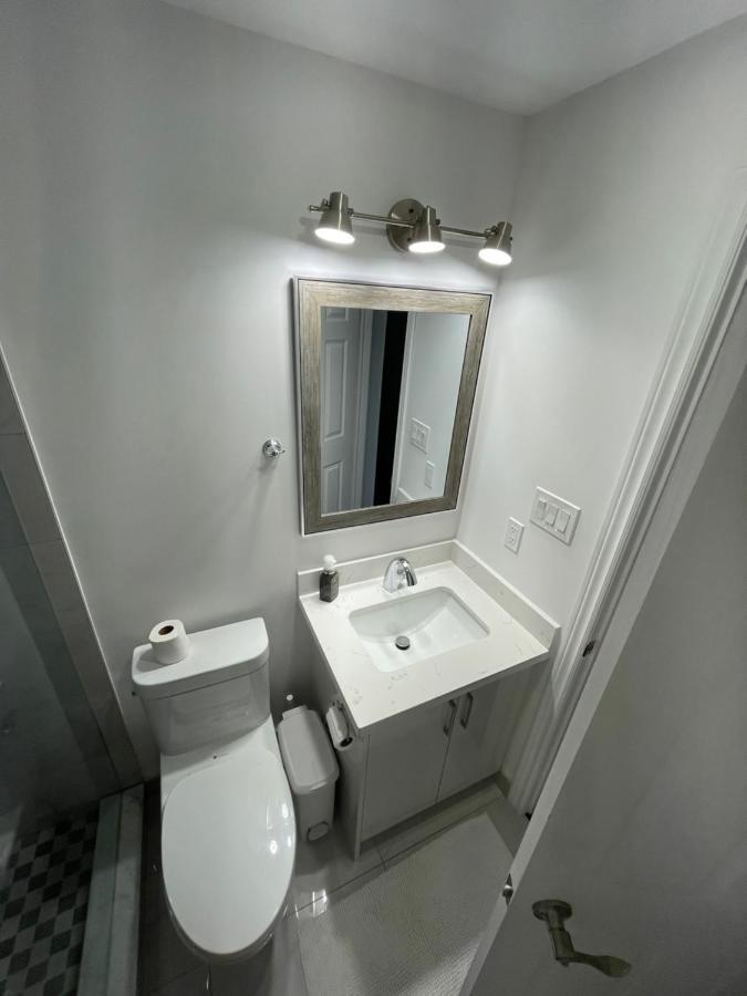 Homestay Great Located Toronto