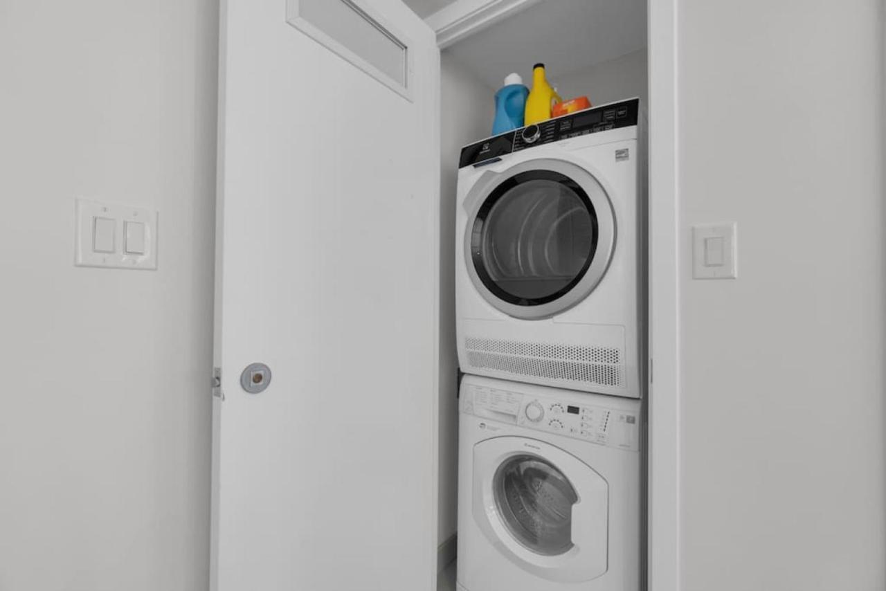 Metro Zen - Cityplace - Luxury 1br Toronto