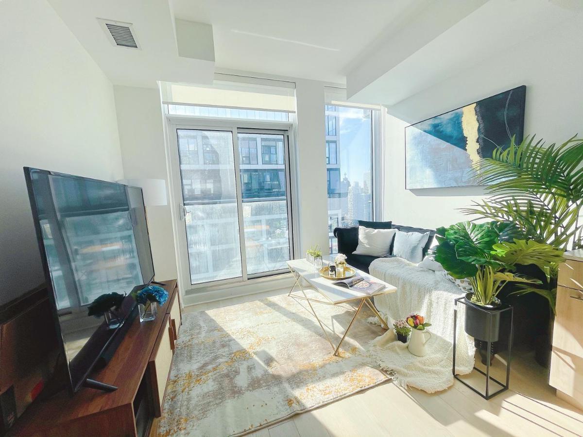 Infivilla Amazing Penthouse Living In Sunrise- Breathtaking Skyline Lake View Downtown Toronto!a *
