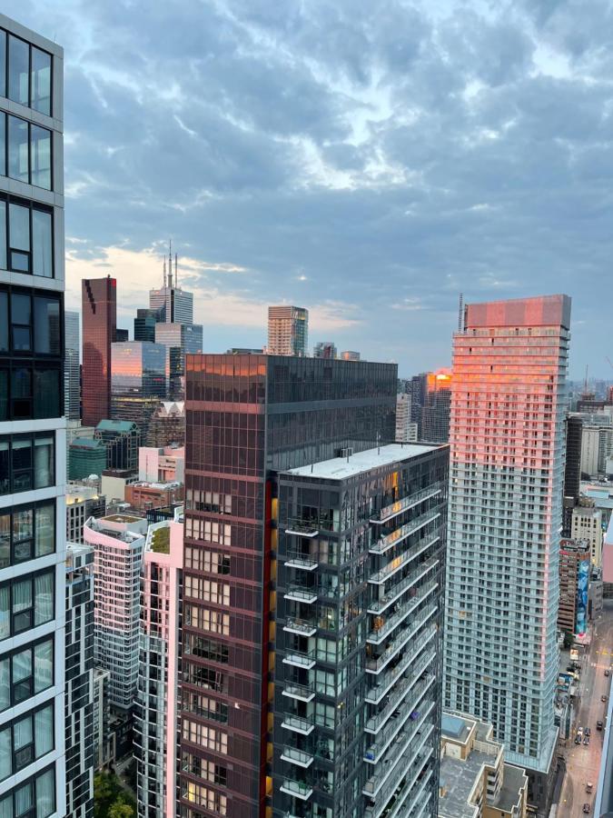 Apartment Infivilla Amazing Penthouse Living In Sunrise- Breathtaking Skyline Lake View Downtown Toronto!a