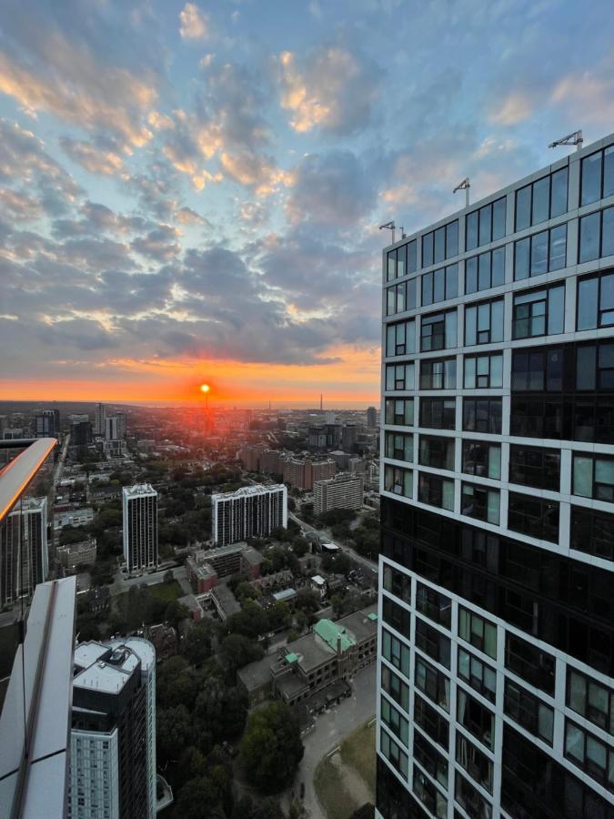 Apartment Infivilla Amazing Penthouse Living In Sunrise- Breathtaking Skyline Lake View Downtown Toronto!a