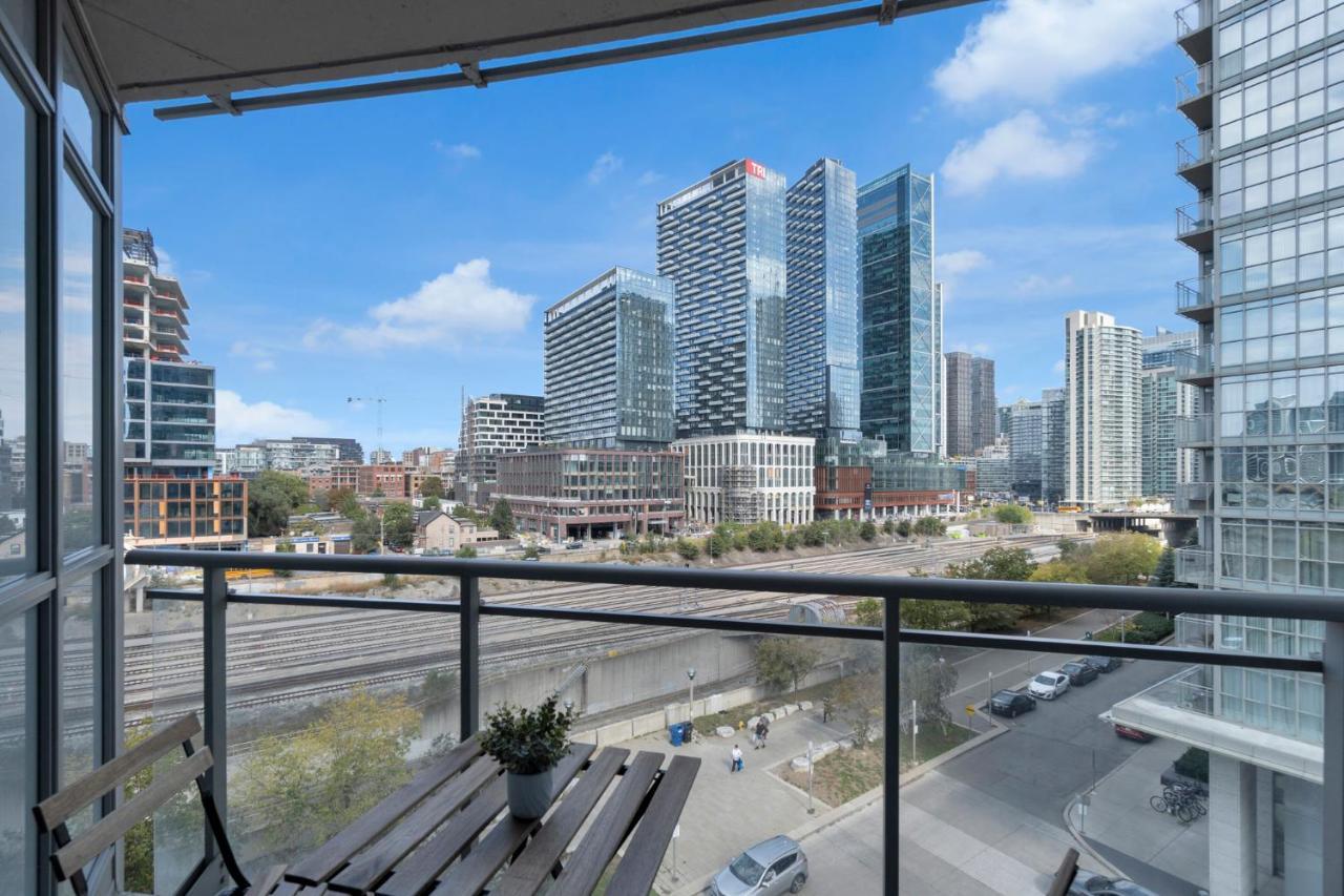 Metro Zen - Cityplace - Luxury 1br Apartment