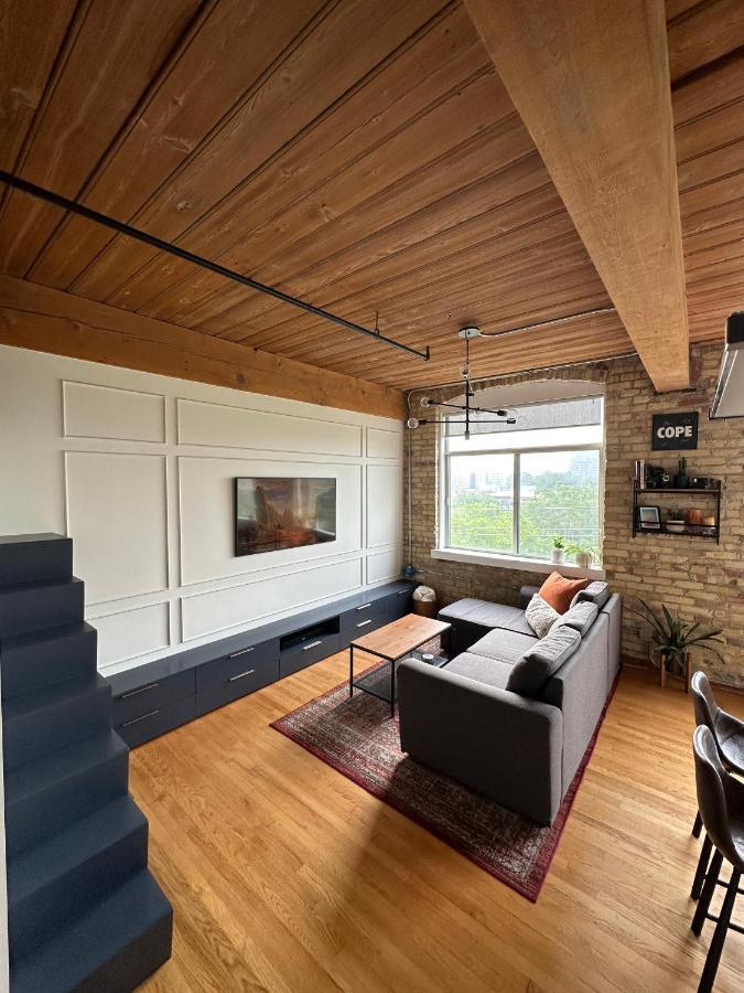 The Noble Loft Apartment *