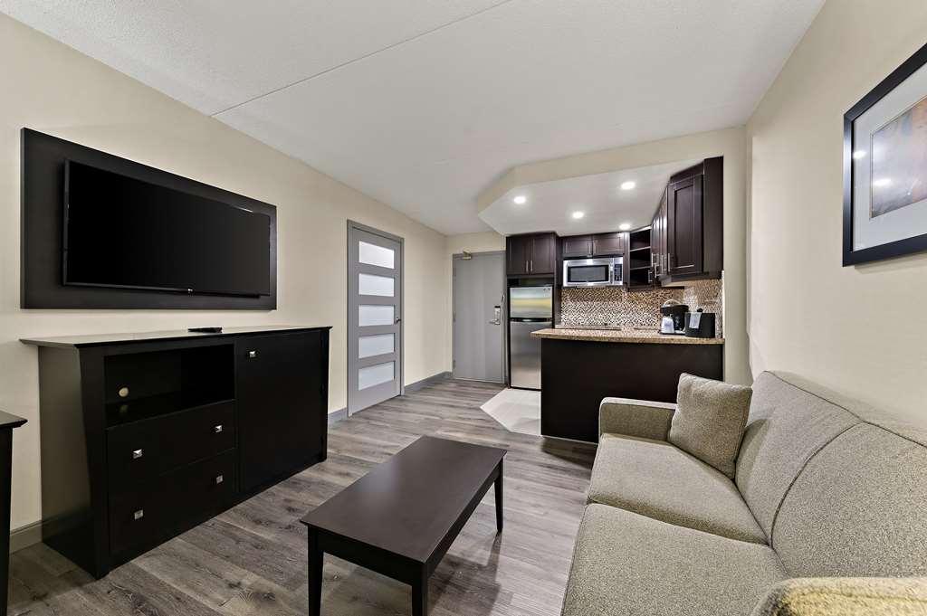 Hotel Western North York & 4*