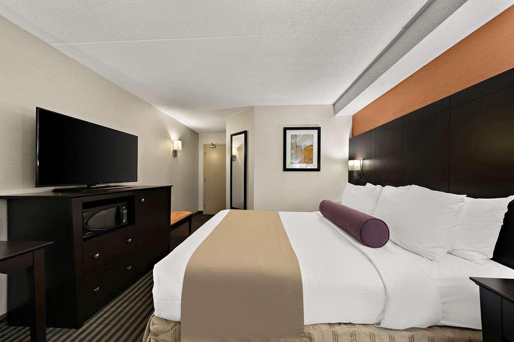 Western North York & 4*