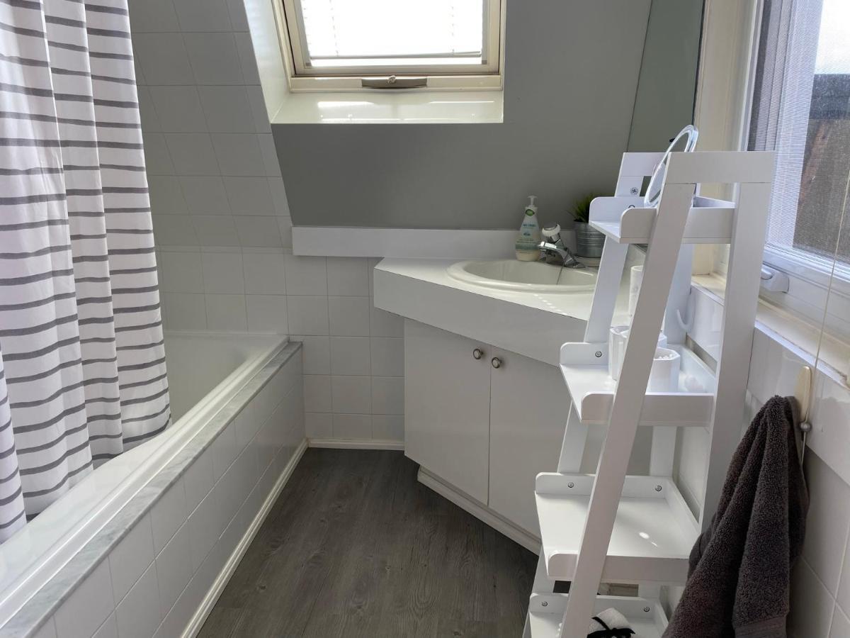 Superb Home:heated Pool-hot Tub Open 365days * Toronto