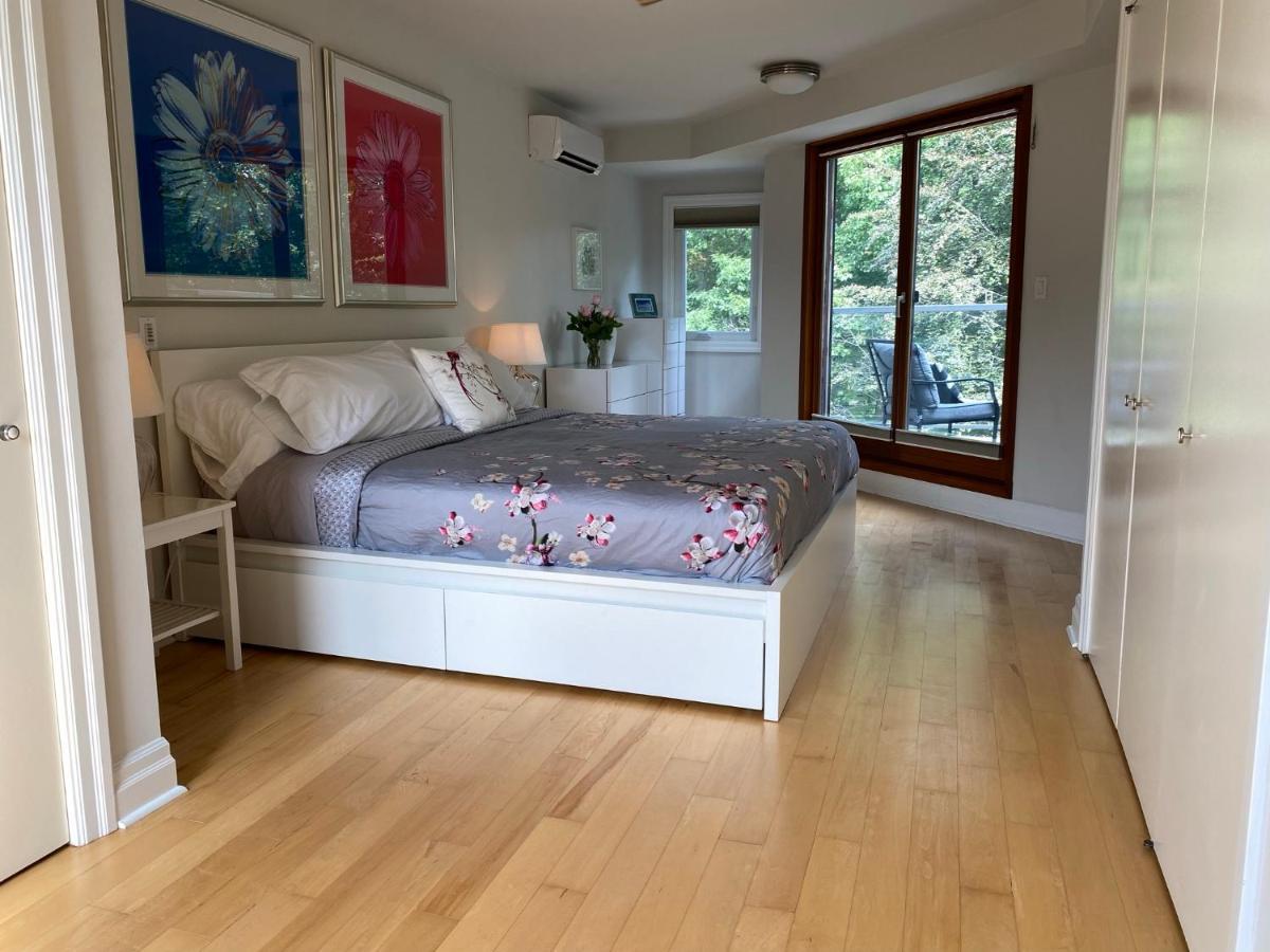 Holiday home Superb Home:heated Pool-hot Tub Open 365days Toronto