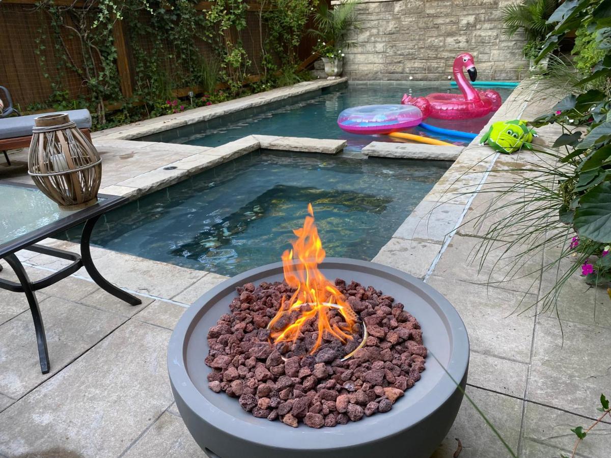 Holiday home Superb Home:heated Pool-hot Tub Open 365days Toronto