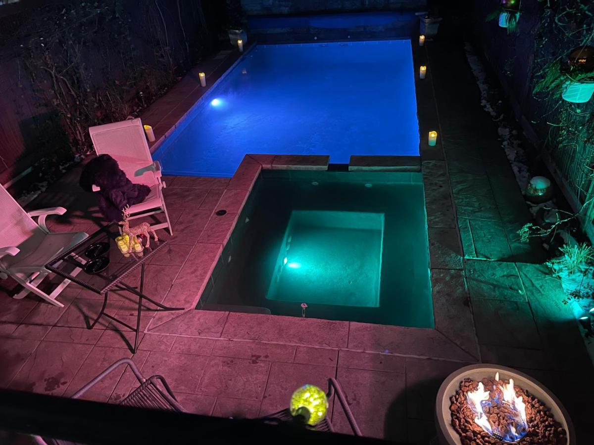 Holiday home Superb Home:heated Pool-hot Tub Open 365days