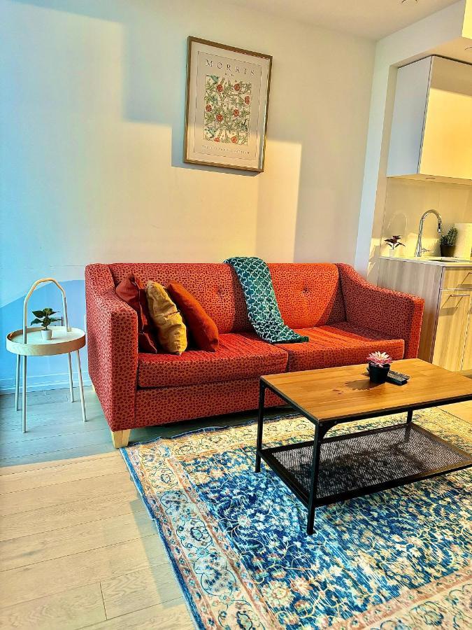 Cozy 2 Bedroom By Eaton Centre Mall *