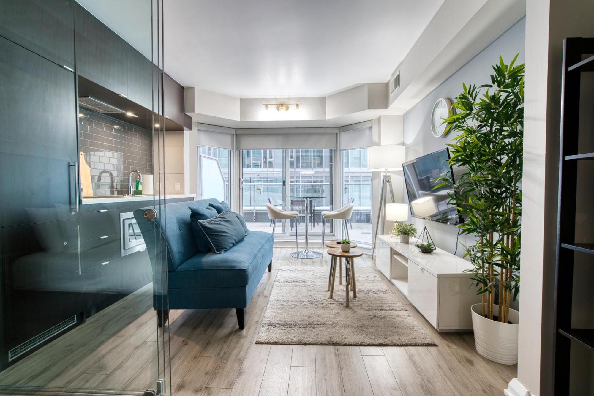 Modern 1 Bedroom Sleeps 3 Yorkville Stk *