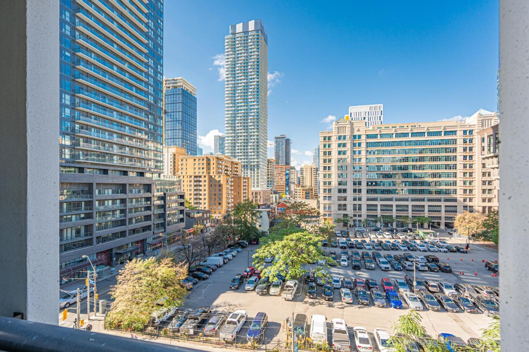 Jarvis Apartment Hotel Toronto