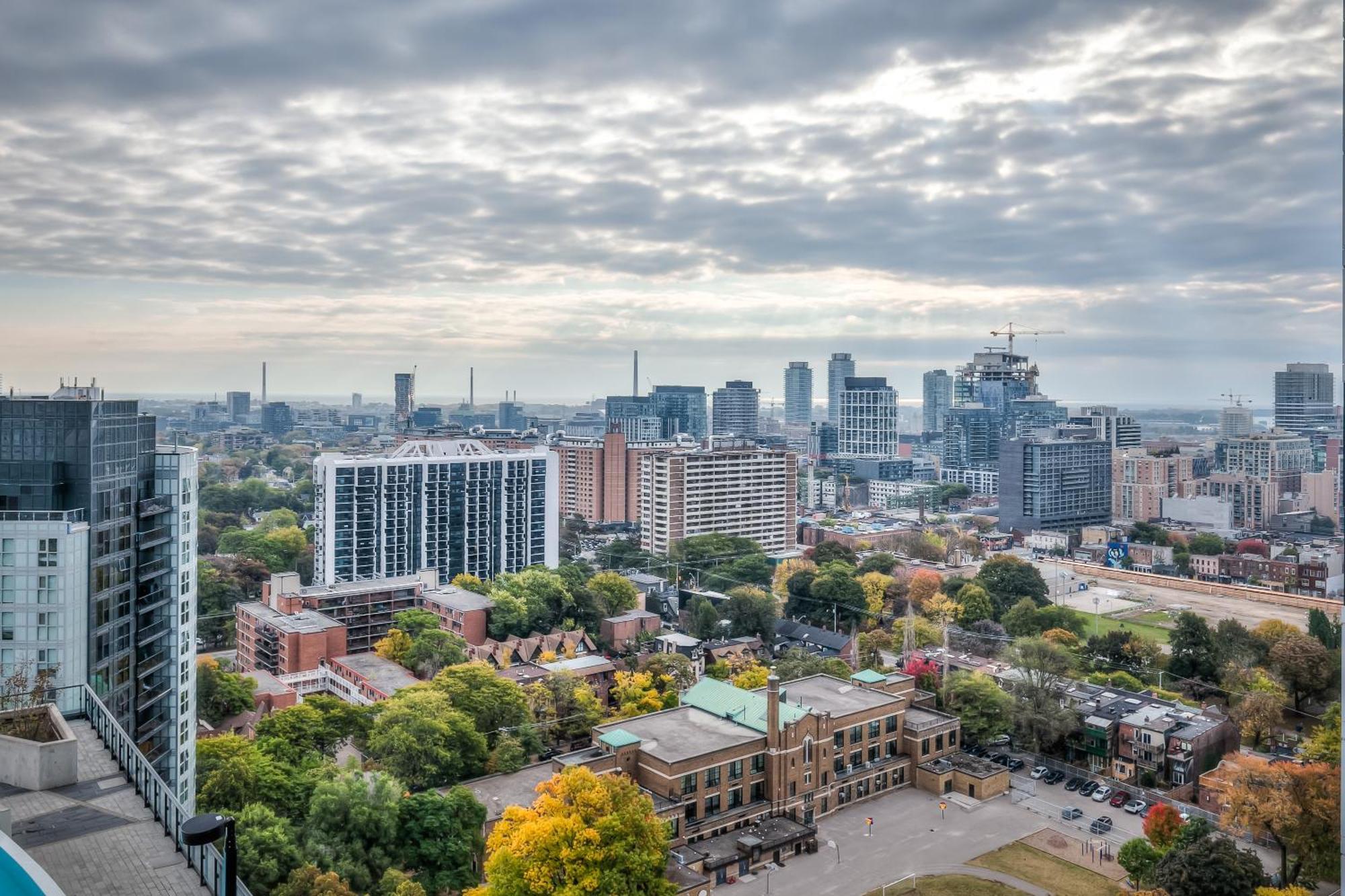Rivetstays - The Jarvis Apartment Toronto