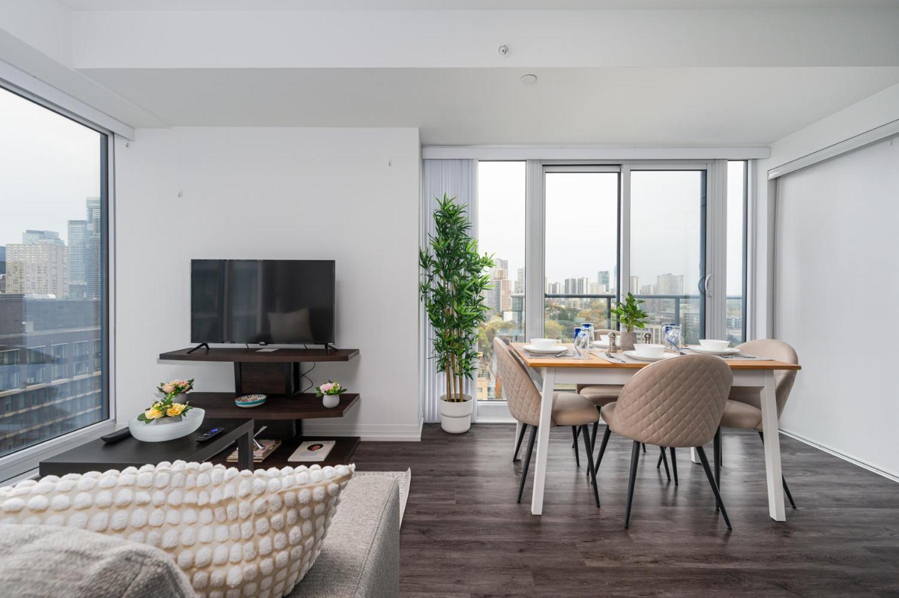 Jarvis Apartment 2*