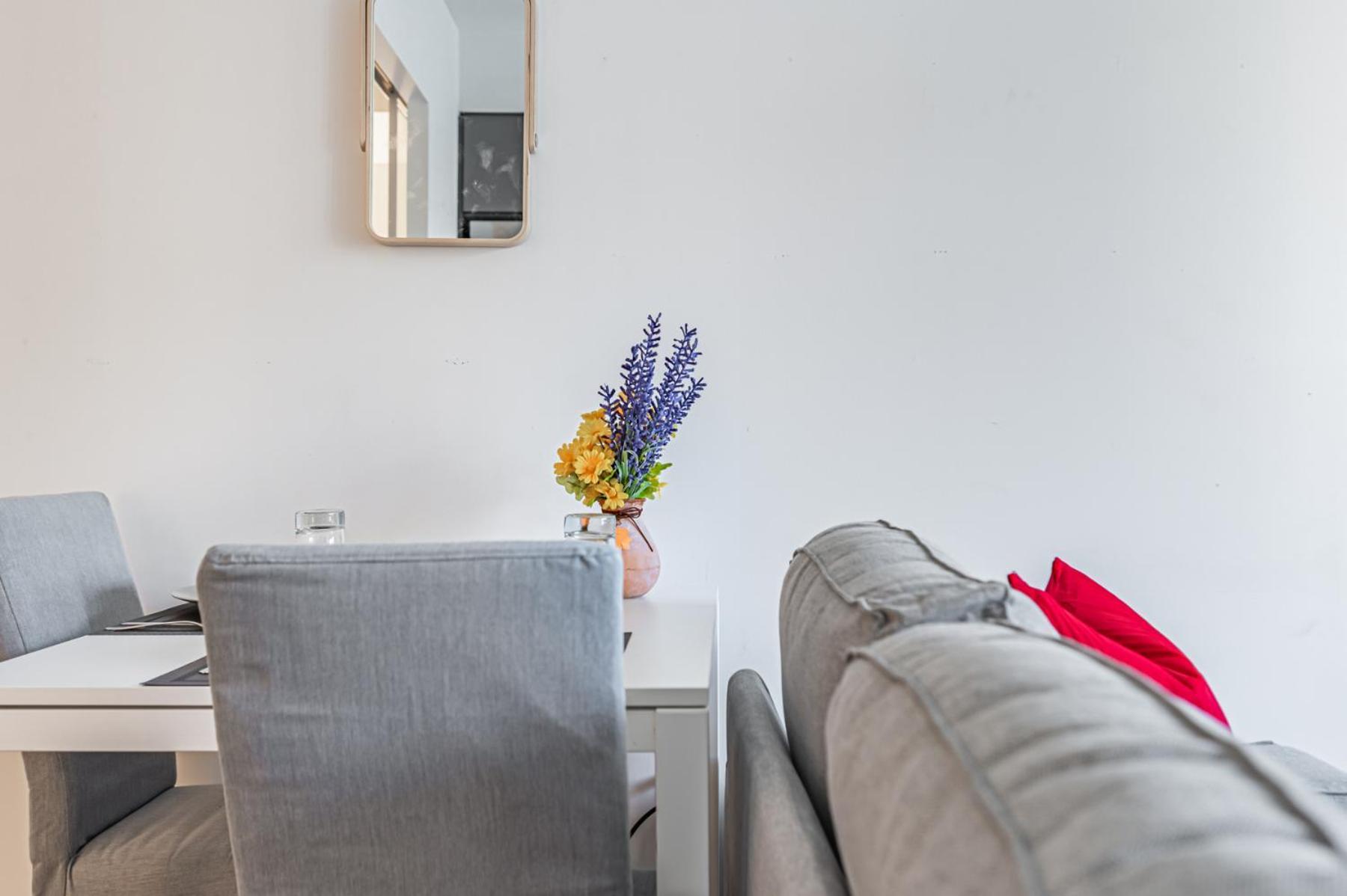 Jarvis Apartment