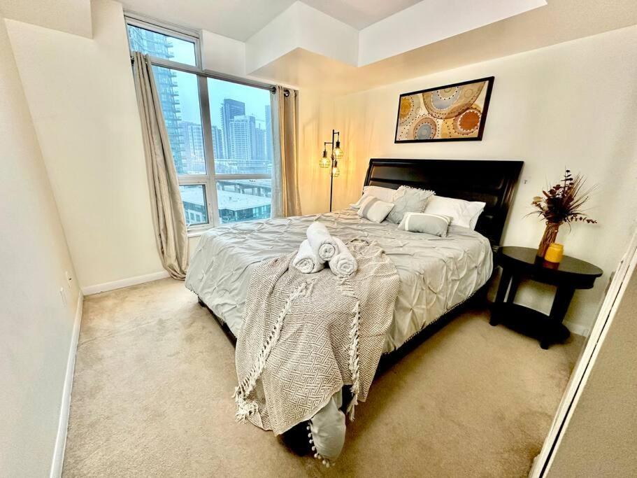 Apartment View W/parking! *