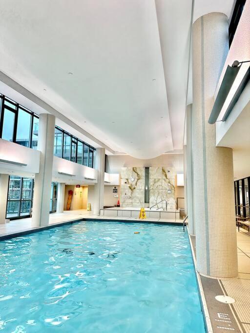 View W/parking! Apartment *