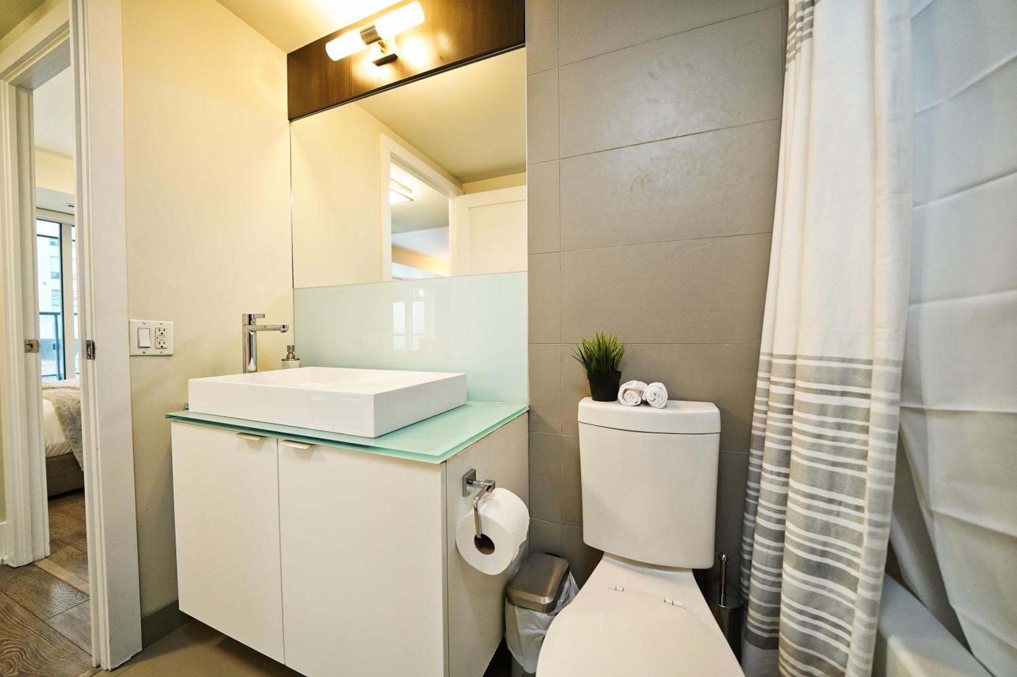 Rivetstays - The Atmos Apartment